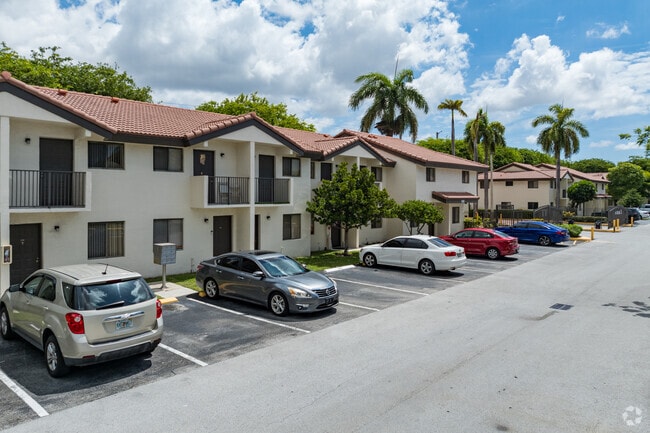 Photo - Midway Point Apartments