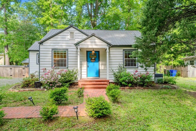 Available Early August! Beautiful 3-bedroo... - Available Early August! Beautiful 3-bedroo... Casa