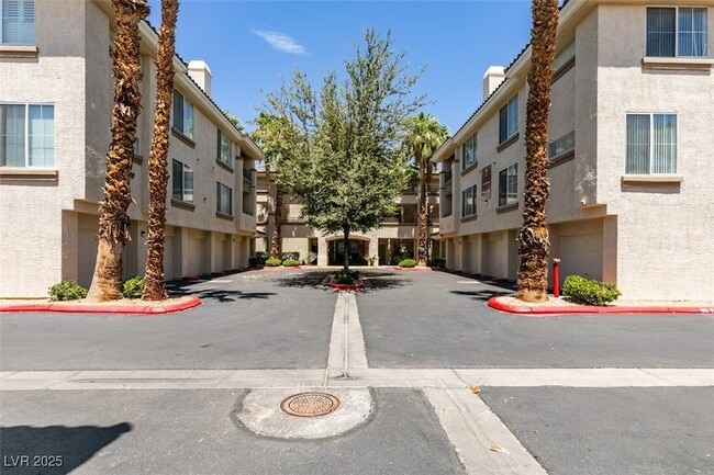 Building Photo - 7127 S Durango Dr Unit 311 Rental