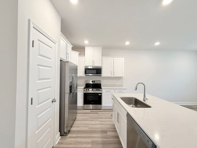 Photo - 2595 Cliff Hollow Cir