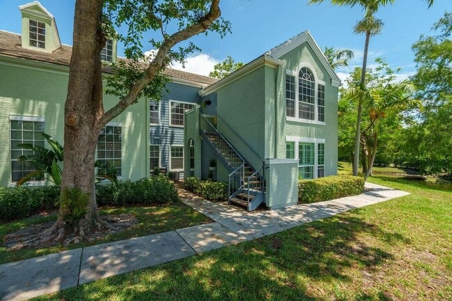 Building Photo - 1055 Crystal Way Unit Bahia Delray