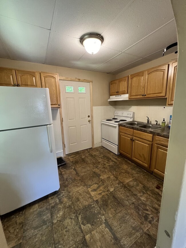 Photo - 128 W Frederick St