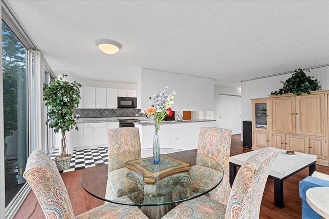 Photo - 3115 S Michigan Ave Unidad 301