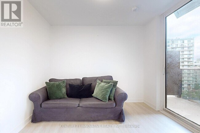 Photo - 30 Tretti Wy Unit #725