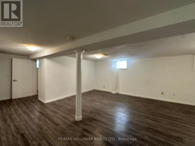 Photo - 245 Axminster Dr