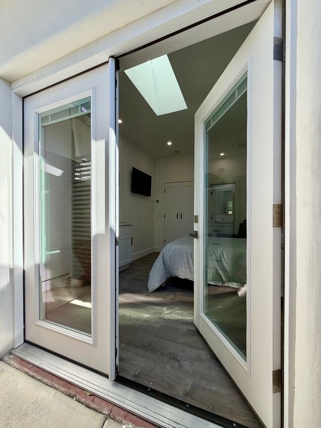 Building Photo - CLA1047 Unit CLA1047-B