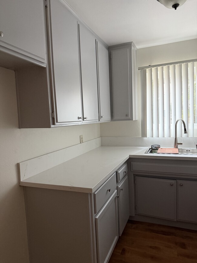 Photo - 634 E Angeleno Ave