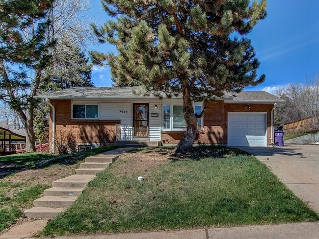 Building Photo - SW Denver single family home available in Harvey Park South.