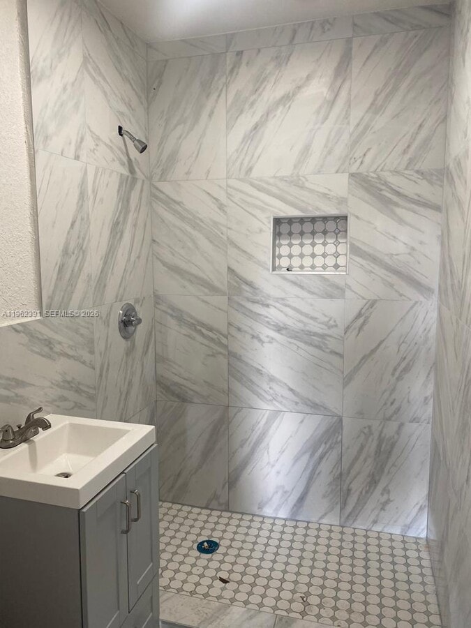 Photo - 10030 W Indigo St Unidad 7