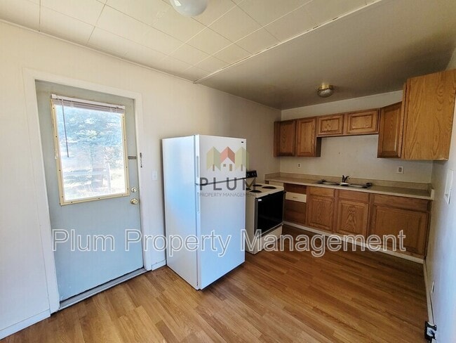 Photo - 34504 Morigeau St Unit B