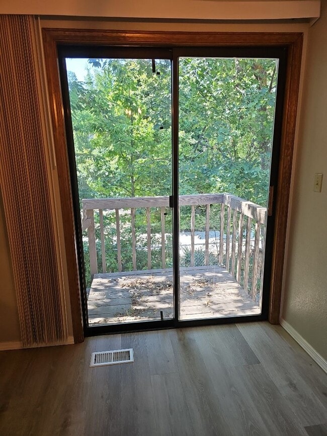 Photo - ? MOVE IN SPECIAL! ? $99.00 1st month rent!