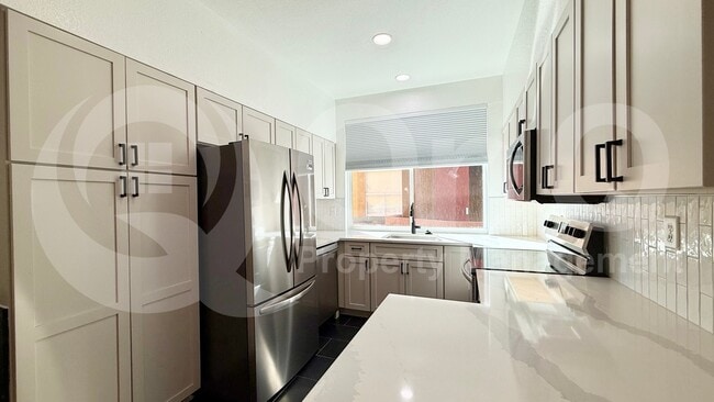 Photo - 154 W 5th St Unit 101