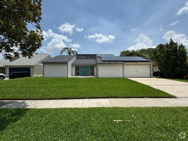 Building Photo - Tropical Elegance in East Orlando: A Priva... Rental