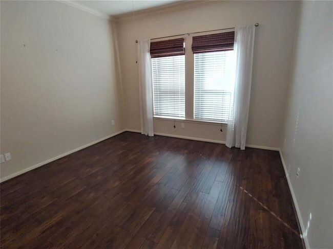 Photo - 3122 Crescent Oaks Park Ln