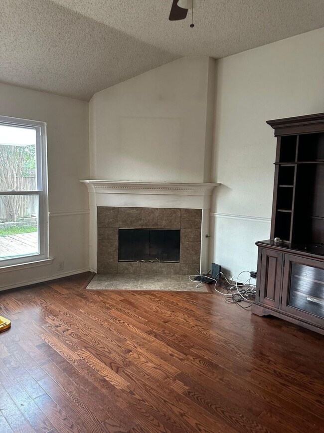 Photo - Beautifully Maintained Home with Modern Updates