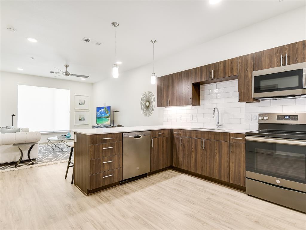 Photo - 4811 Woodrow Ave Unidad 303