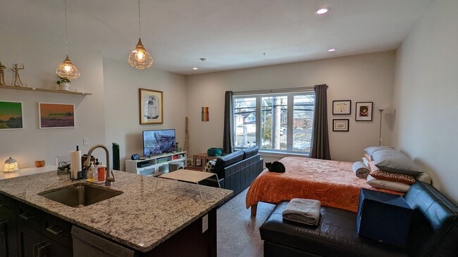 Photo - 273 Bullocks Point Ave Unit 4