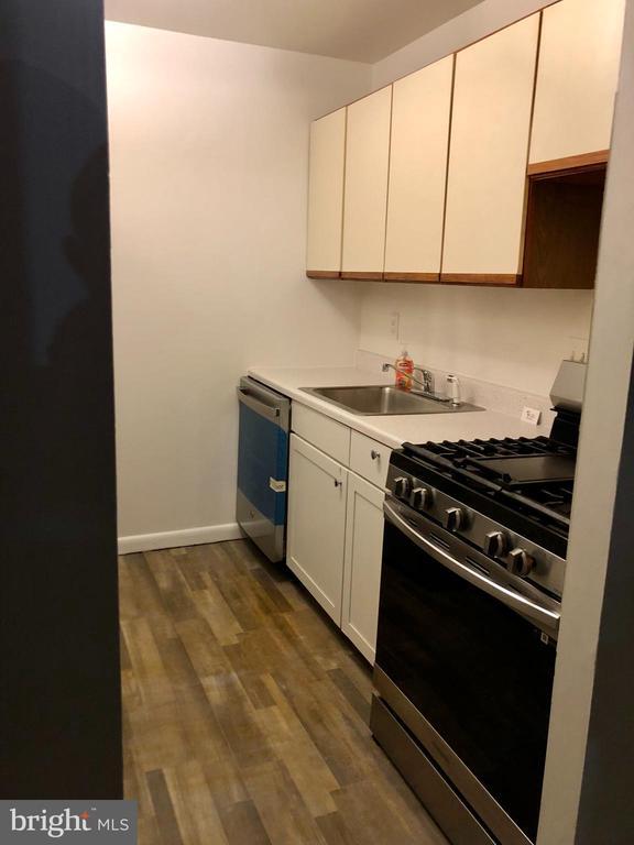 Photo - 2752 Hollywood Rd