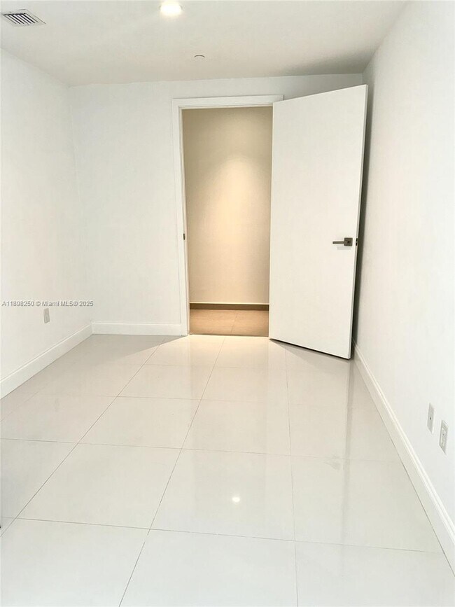 Photo - 1080 Brickell Ave Unit 1506