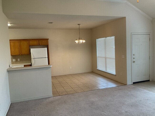 Photo - 800-804 Quarter Horse Trail Unit 800