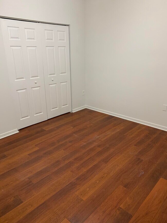 Photo - 2080 Greenview Shores Blvd Unit 404