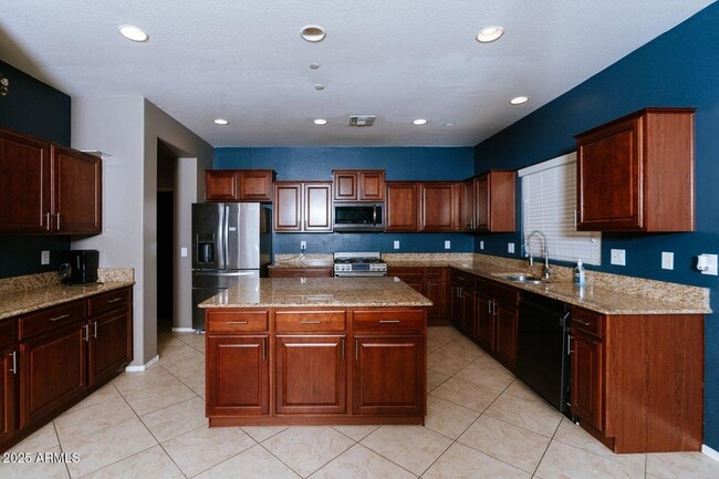 Photo - 19367 W Madison St