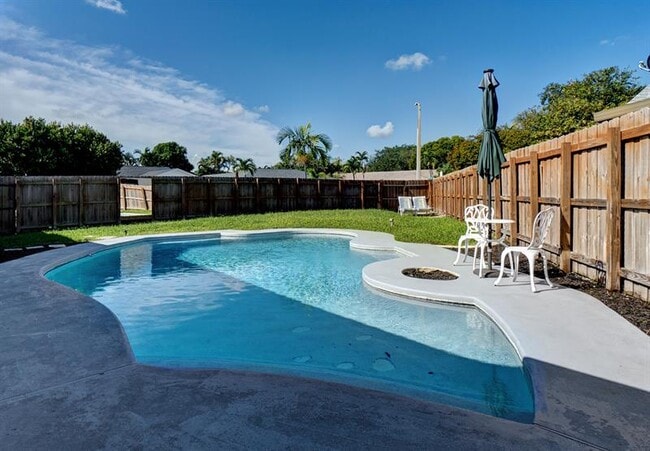 Photo - 1921 NW 40th Ct