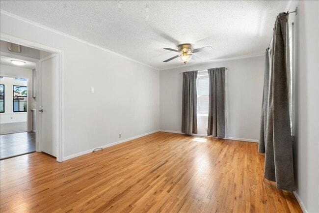 Photo - 5148 Washburn Ave N