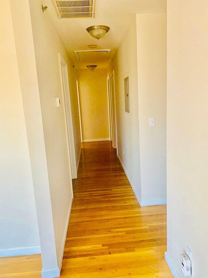 Photo - 28 Triton Ter