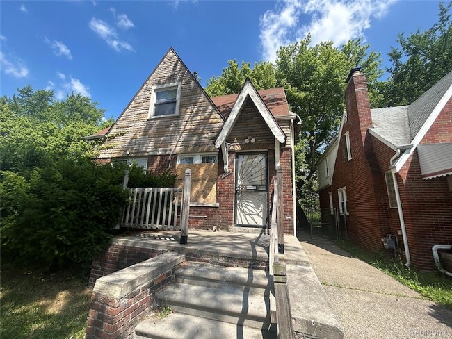 Building Photo - 13067 Wade St