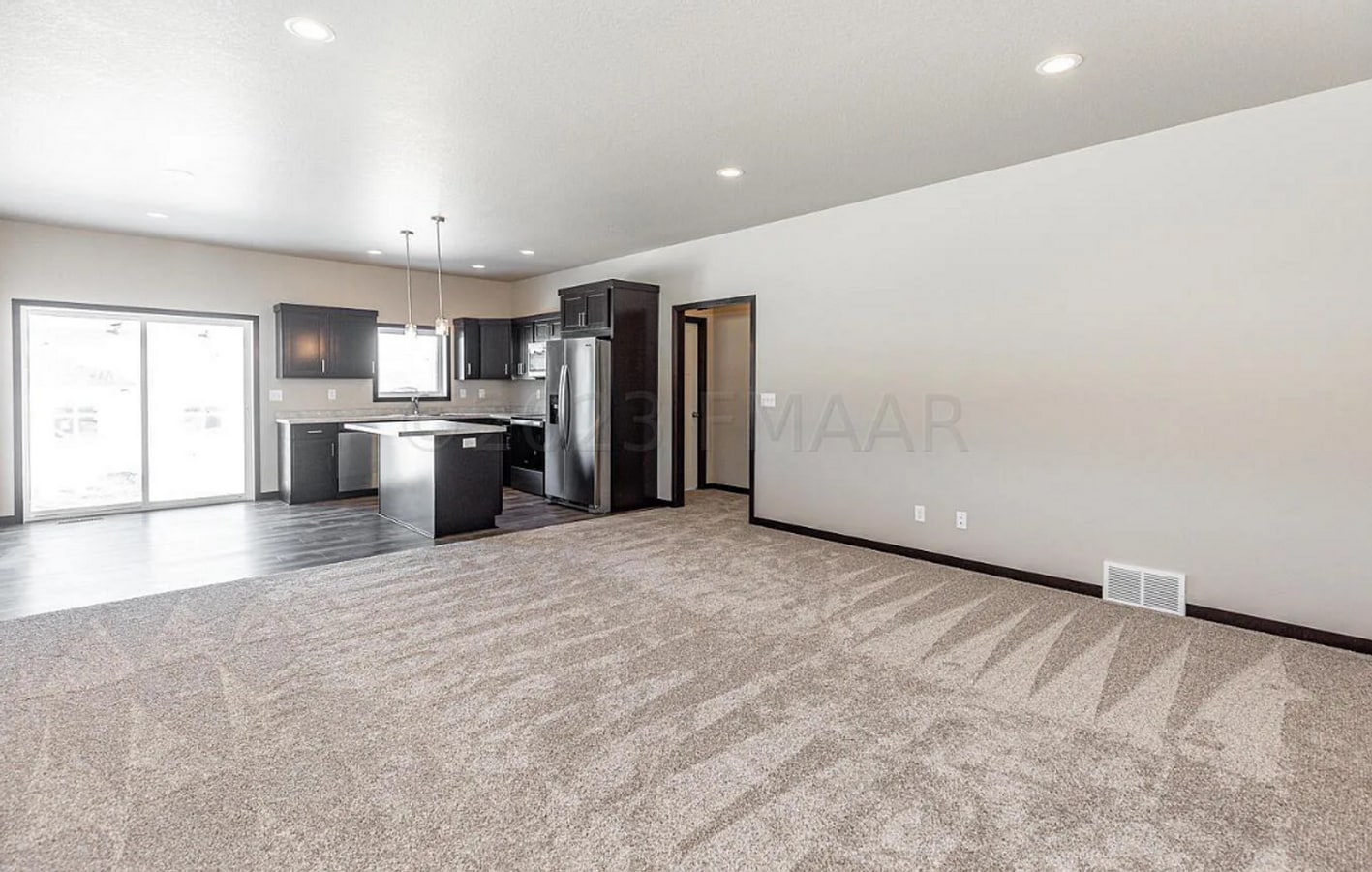 Photo - 1506 KEYSTONE CIR NE
