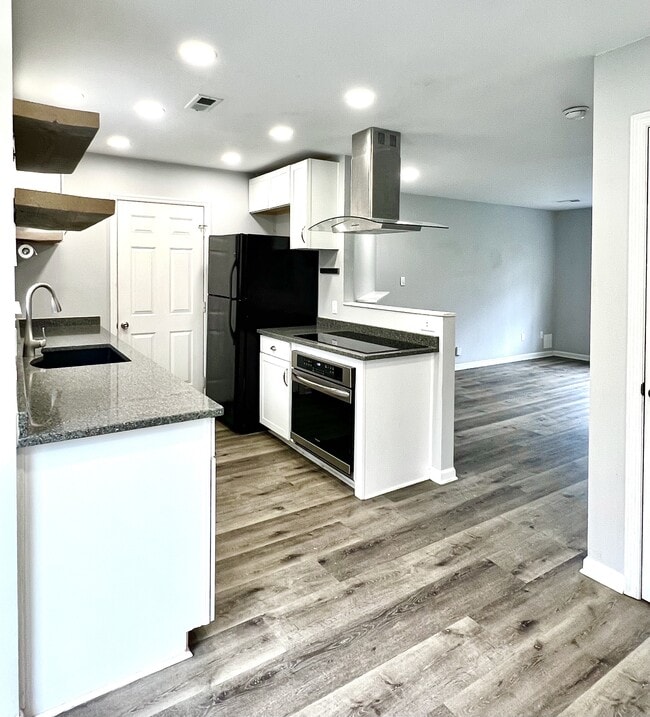 Photo - 5900 Wichita Dr