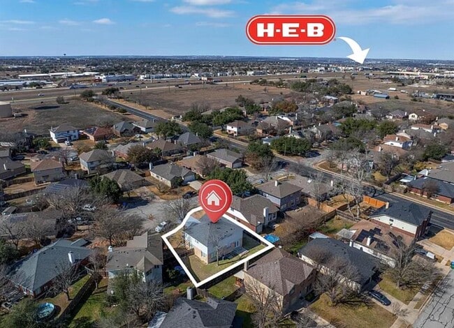 Photo - 20805 Trotters Ln