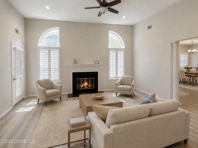 Photo - 17 Old Orchard Ln