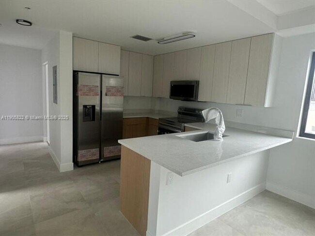 Photo - 5423 NE Miami Ct Unidad 5423 NE Miami Ct 7