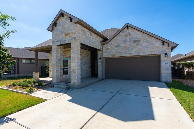 Photo - 204 Serrano St