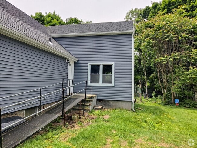 Building Photo - 917-921-921 Violet Ave Unit B Rental