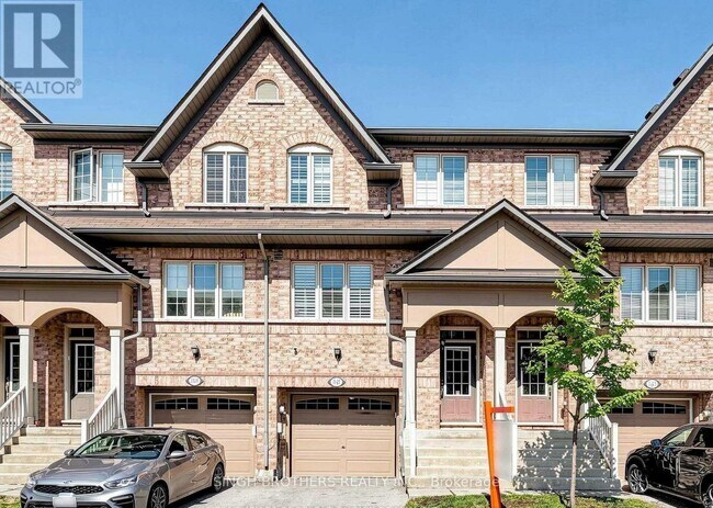 Photo - 1321 Granrock Crescent