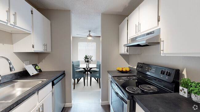 Kitchen - Lakewood Crossing Rental