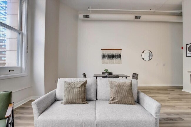 Photo - 50 N Illinois St Unidad ID1014580P