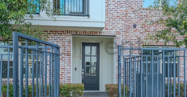 Photo - 5209 Allen St