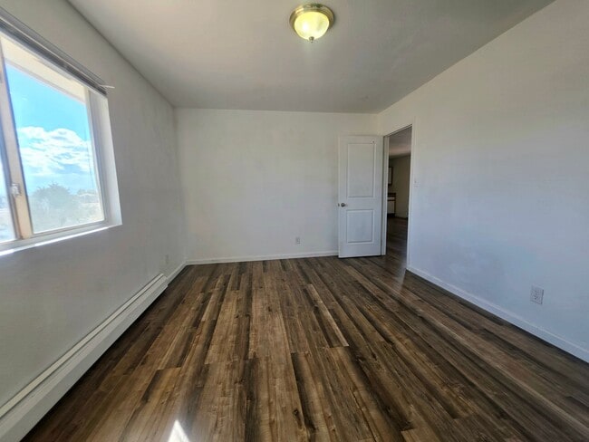 20-26 W Cokedale Dr
