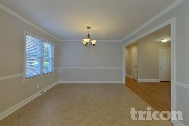 Photo - 7133 Starvalley Dr