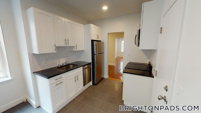 Photo - 123 Sutherland Rd Unit F