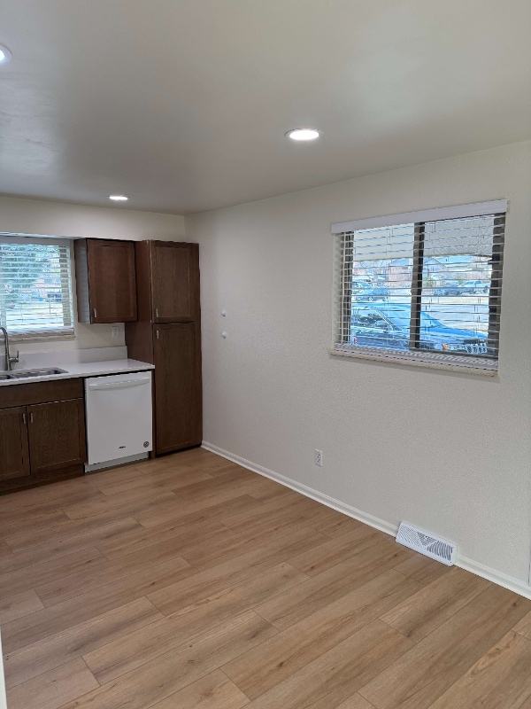 Photo - 5868 Newcombe Ct