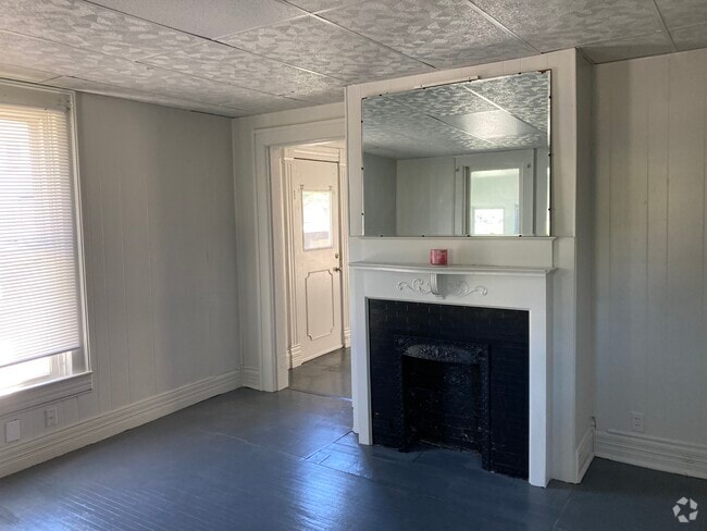 Building Photo - 223 S Western Ave Rental