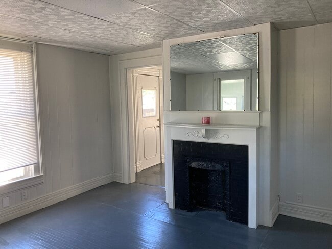 Building Photo - 223 S Western Ave Rental