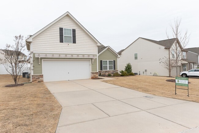 Building Photo - Charming 3 bedroom 2 bath ranch home with Upstairs bonus room in Wrenn Farm High Point.