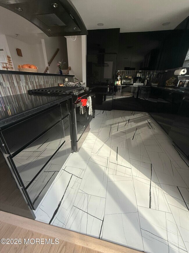 Photo - 608 Carol Ave