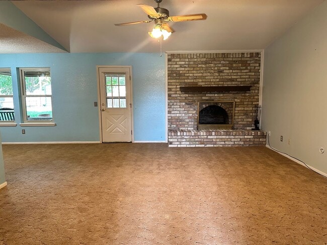 Photo - Spacious Family Home!